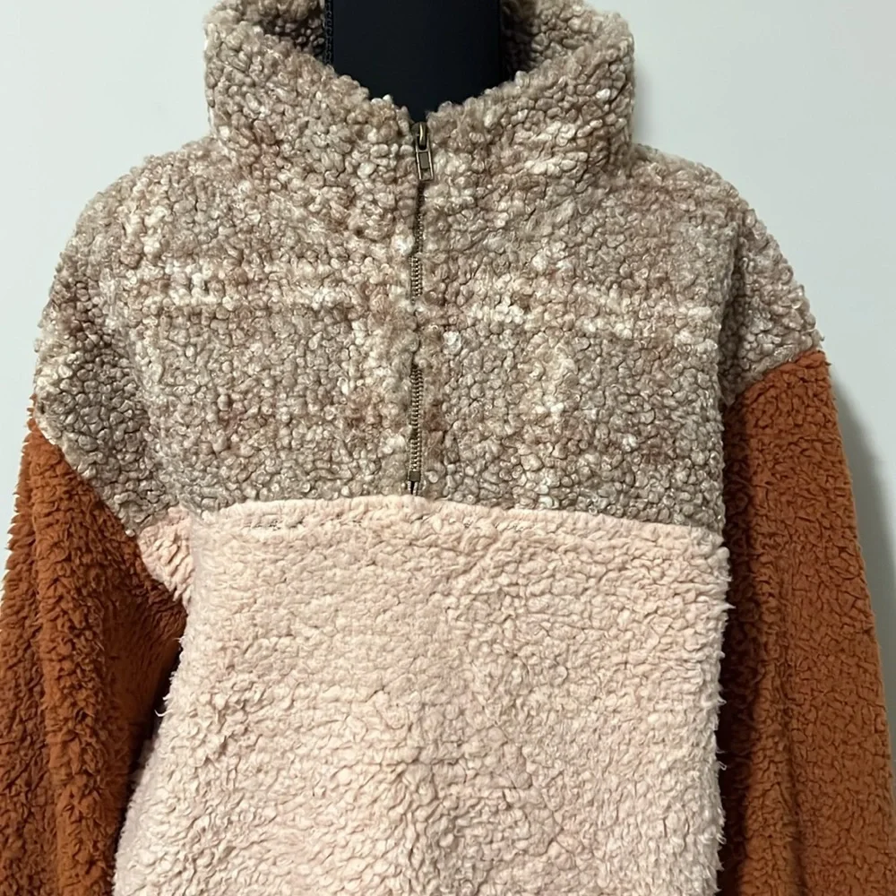 Quarter Zip Color Block Fleece Pullover - Picture 5 of 8